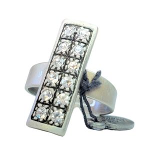 Vintage Victoria trading ring adjustable